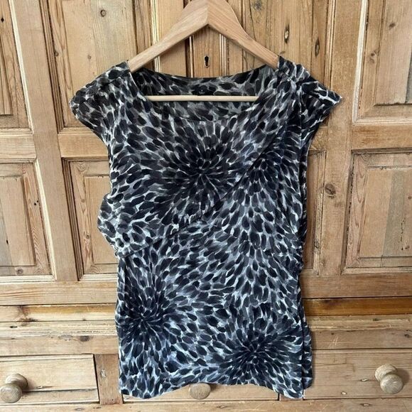 Ann Taylor Size 2 Blouse Layered Watercolor Floral Black Gray Short Sleeve Silk - Picture 1 of 14